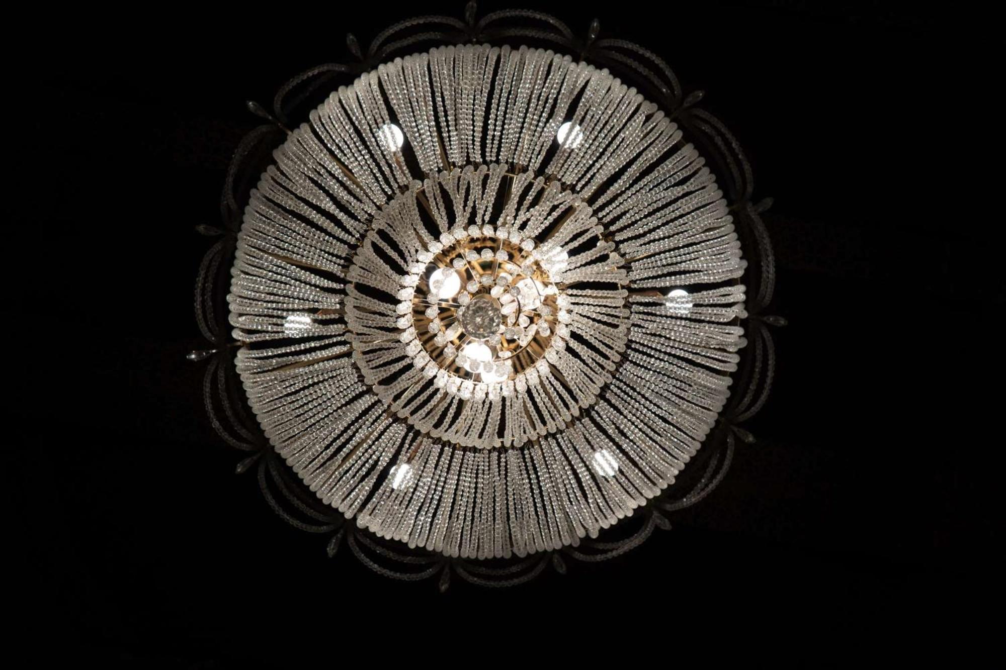 Conacul Coroanei Luxury Boutique